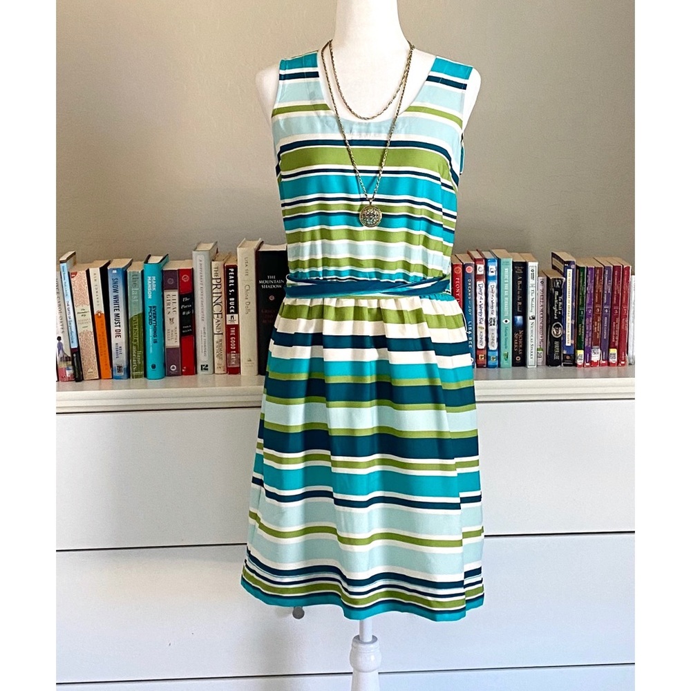 Banana Republic | Sleeveless Stripped Dress